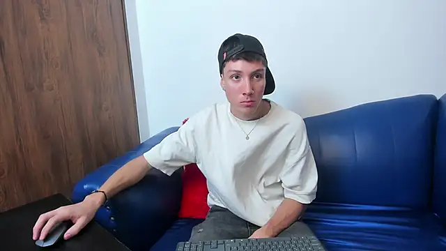 LittleDanny  online show from 29, 11, 2025