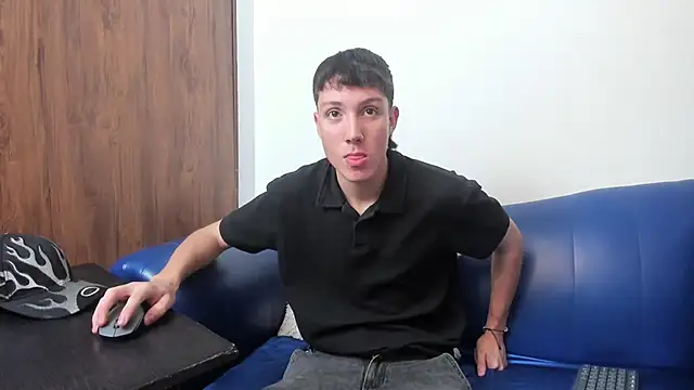 LittleDanny  online show from 28, 11, 2025