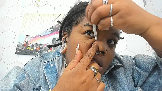 Anaa Fuentess online show from 15, 12, 2025