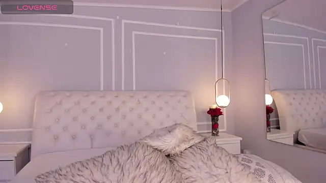 sakura Gomez online show from 12, 4, 2026