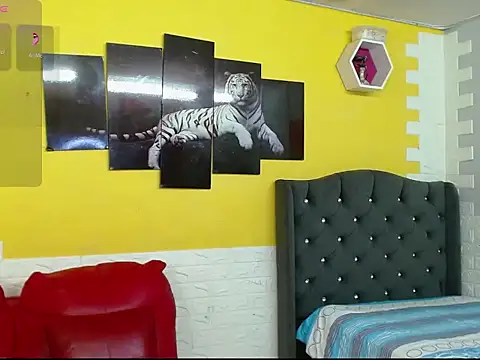 cam sexboy18 online show from 4, 10, 2025