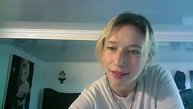 Snapshot of Licethf00x chatting on 10, 9, 2025 Licethf00x online show from 10, 9, 2025