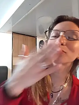 Snapshot of Licethf00x chatting on 18, 12, 2025 Licethf00x online show from 18, 12, 2025