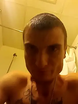 jizzyglizzy92 online show from 8, 2, 2026