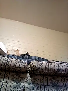 jizzyglizzy92 online show from 14, 2, 2026