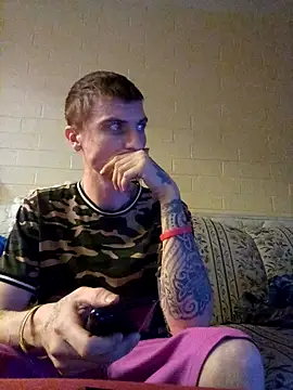 jizzyglizzy92 online show from 4, 3, 2026