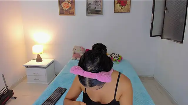 Valeri 13 online show from 26, 10, 2025