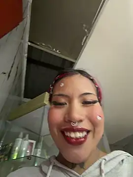 Georgina Astor online show from 30, 3, 2026