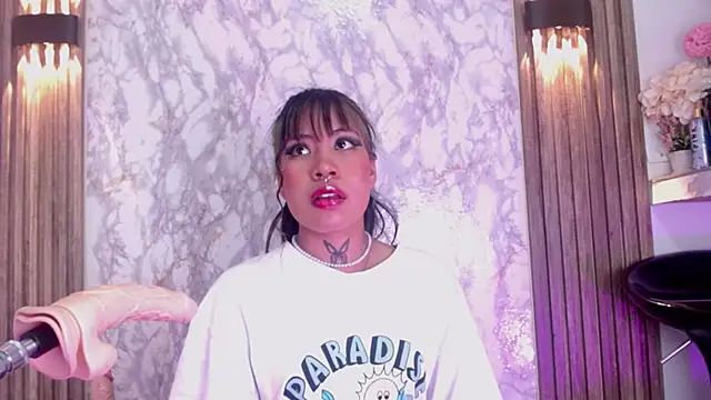 Georgina Astor online show from 15, 10, 2025