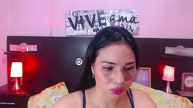 alyssabunnyy online show from 9, 11, 2025