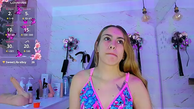 Natasha-Adams online show from 5, 4, 2026