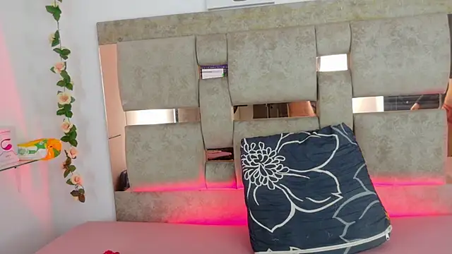 Natasha-Adams online show from 29, 11, 2025