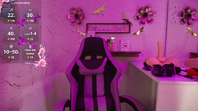 Natasha-Adams online show from 14, 1, 2026