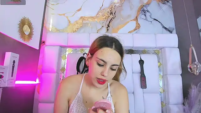 Natasha-Adams online show from 17, 3, 2026