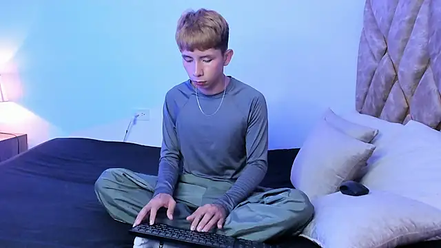 Hyunjin Son online show from 21, 12, 2025