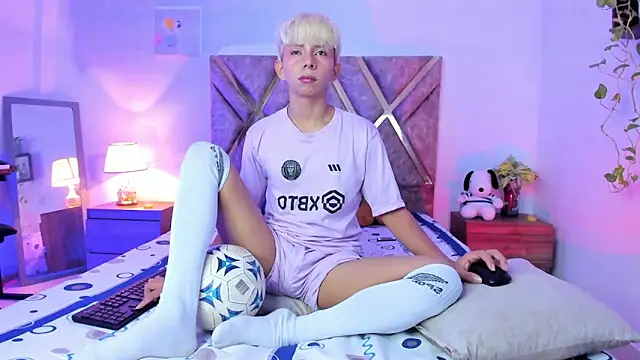 Hyunjin Son online show from 13, 3, 2026