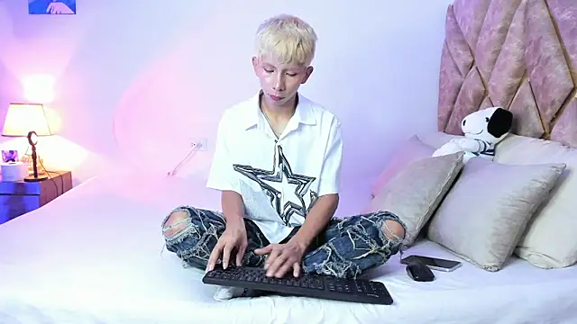 Hyunjin Son online show from 10, 1, 2026