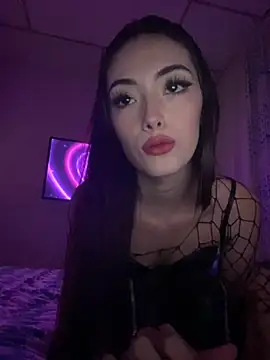 Queen Laura of Command online show from 26, 9, 2025