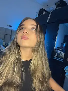 AnnyLopezzz  online show from 7, 3, 2026