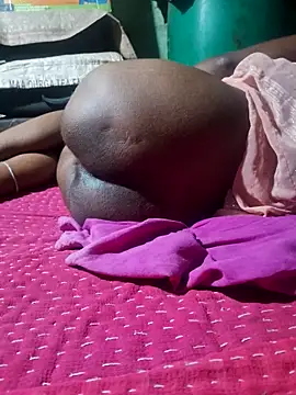 parmila203 online show from 10, 4, 2026