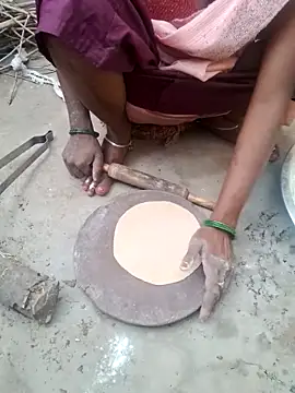 parmila203 online show from 3, 4, 2026