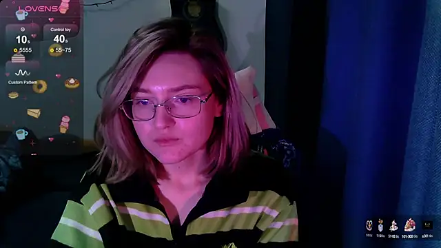 cute1stranger online show from 9, 9, 2025