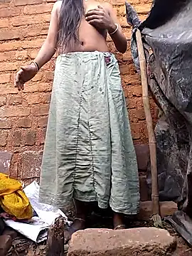 Idhika Handoo online show from 27, 2, 2026