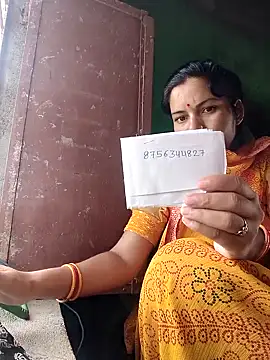 Idhika Handoo online show from 18, 9, 2025