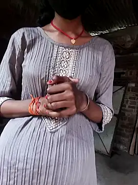 Idhika Handoo online show from 9, 9, 2025