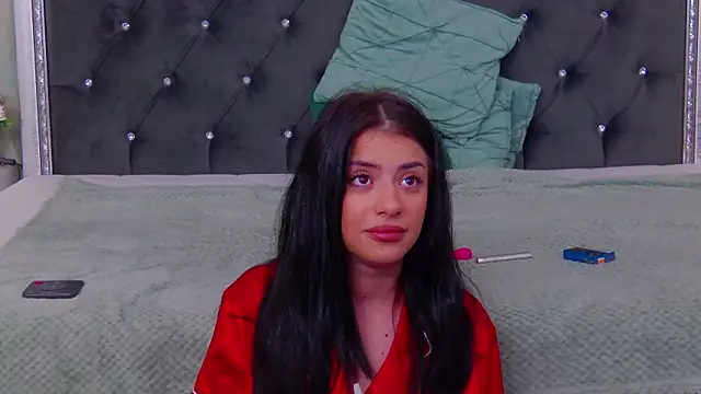 Snapshot of Anais_Carter chatting on 8, 10, 2025 Anais Carter online show from 8, 10, 2025