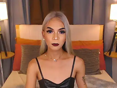 CelestinaMarquez0427 online show from 19, 9, 2025