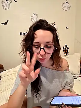 CornetDeGlace online show from 5, 11, 2025