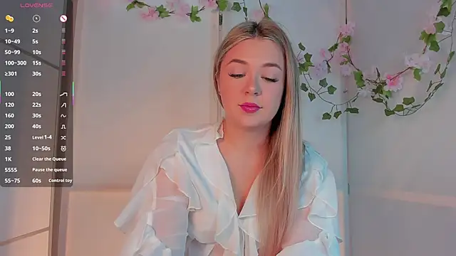 AliaBuerstatte online show from 25, 9, 2025