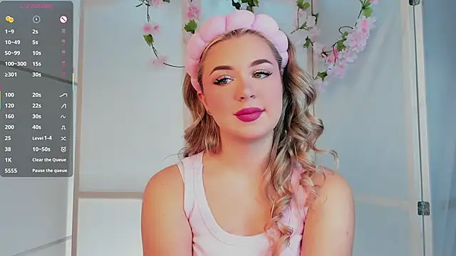 AliaBuerstatte online show from 8, 10, 2025