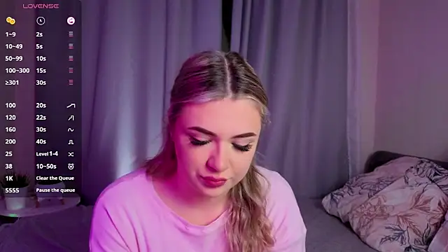 AliaBuerstatte online show from 10, 11, 2025