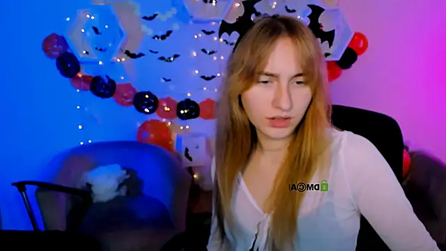 beauty ginger  online show from 30, 10, 2025