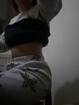 StrapPink online show from 17, 3, 2026