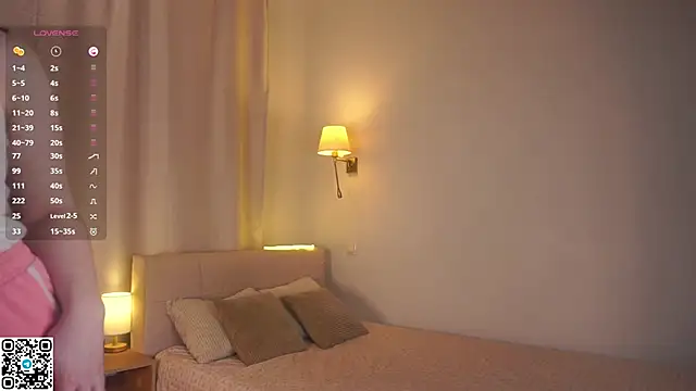 Snapshot of LakeshiaVodopich chatting on 28, 10, 2025 LakeshiaVodopich online show from 28, 10, 2025