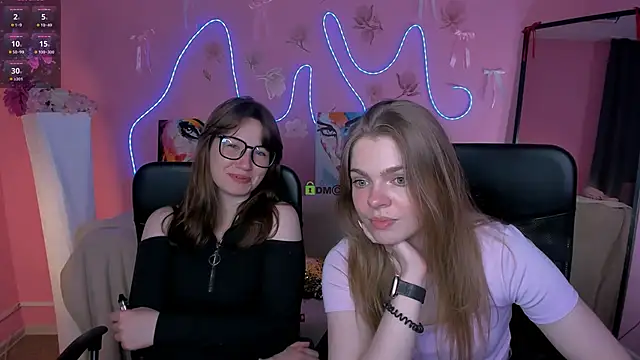 Snapshot of veronica_bubble chatting on 22, 5, 2026 veronica bubble online show from 22, 5, 2026