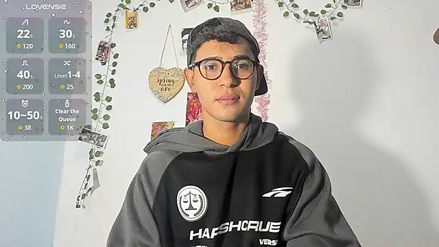 Snapshot of cute_sammy_1 chatting on 30, 11, 2025 cute sammy 1 online show from 30, 11, 2025