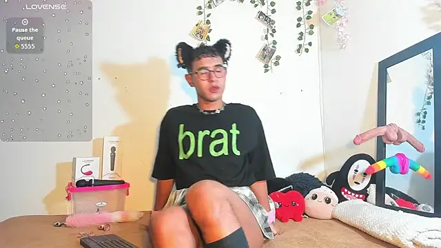 Snapshot of cute_sammy_1 chatting on 28, 9, 2025 cute sammy 1 online show from 28, 9, 2025