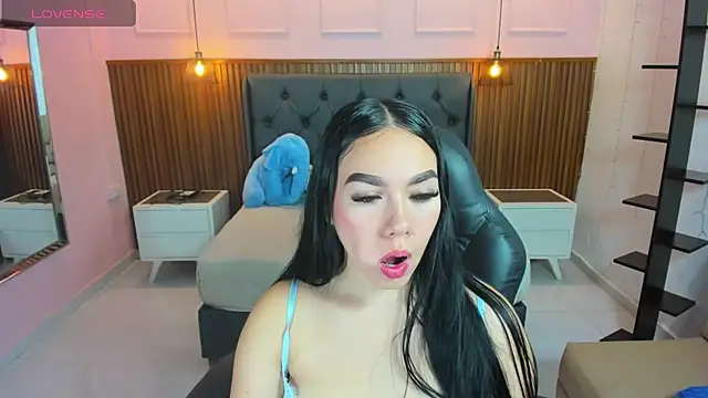 MOLLYSPENCER1 online show from 8, 5, 2026