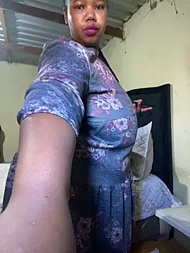 Snapshot of Curvycandy95 chatting on 8, 6, 2026 Curvycandy95 online show from 8, 6, 2026