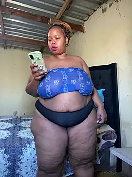 Snapshot of Curvycandy95 chatting on 6, 7, 2026 Curvycandy95 online show from 6, 7, 2026