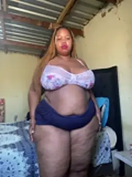 Snapshot of Curvycandy95 chatting on 14, 7, 2026 Curvycandy95 online show from 14, 7, 2026