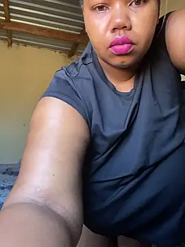 Snapshot of Curvycandy95 chatting on 9, 7, 2026 Curvycandy95 online show from 9, 7, 2026