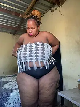 Snapshot of Curvycandy95 chatting on 15, 7, 2026 Curvycandy95 online show from 15, 7, 2026