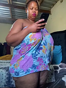 Snapshot of Curvycandy95 chatting on 30, 5, 2026 Curvycandy95 online show from 30, 5, 2026