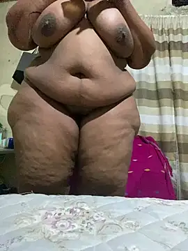 Snapshot of Curvycandy95 chatting on 11, 6, 2026 Curvycandy95 online show from 11, 6, 2026