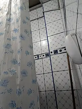 Snapshot of Exotic19cm chatting on 11, 11, 2025 Exotic19cm online show from 11, 11, 2025